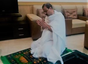 হজে গেলেন মেয়র হজে গেলেন মেয়র