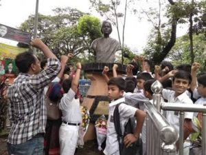 আজ বীরকন্যা প্রীতিলতার আত্মাহুতি দিবস আজ বীরকন্যা প্রীতিলতার আত্মাহুতি দিবস