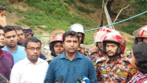 আসছে ঘূর্ণিঝড় তিতলি, ৪ নম্বর সতর্ক সংকেত আসছে ঘূর্ণিঝড় তিতলি, ৪ নম্বর সতর্ক সংকেত