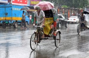 বৃষ্টিস্নাত নগর বৃষ্টিস্নাত নগর