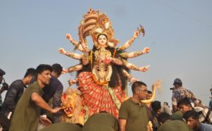 বাজছে বিদায়ের সুর বাজছে বিদায়ের সুর