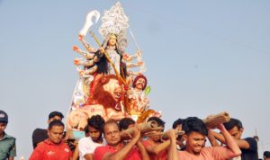 বাজছে বিদায়ের সুর বাজছে বিদায়ের সুর