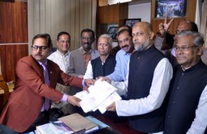 হেভিওয়েট প্রার্থীতে মুখর নগর হেভিওয়েট প্রার্থীতে মুখর নগর