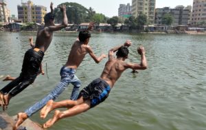 শীতল জলে স্বস্তি শীতল জলে স্বস্তি