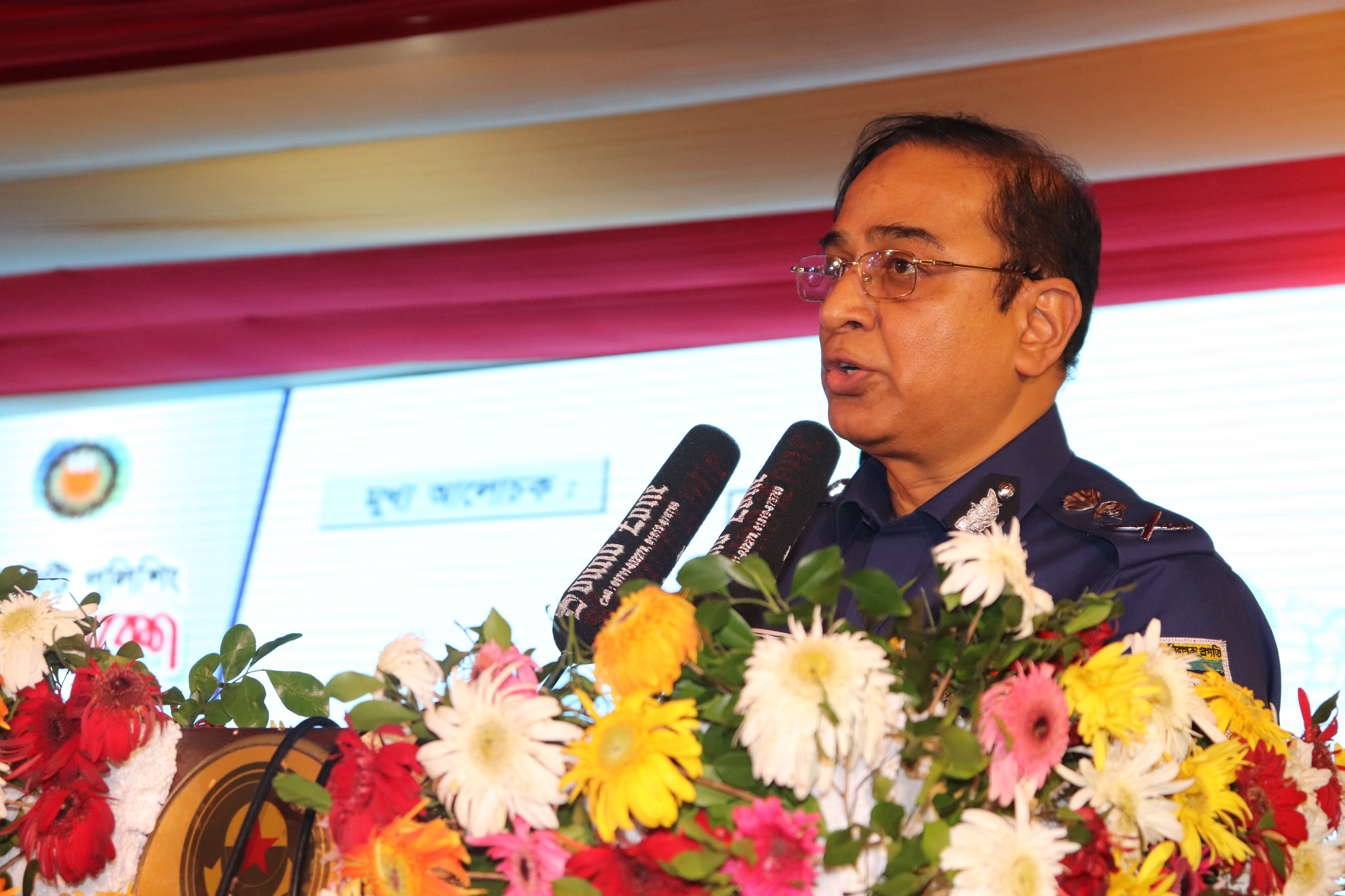 কমিউনিটি পুলিশিংয়ের সহযোগিতা কামনা স্বরাষ্ট্রমন্ত্রীর
