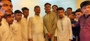 যেভাবে কাটছে নগরপিতার ঈদ যেভাবে কাটছে নগরপিতার ঈদ