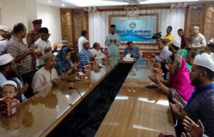 নতুন কার্যালয়ে মেয়র নাছির