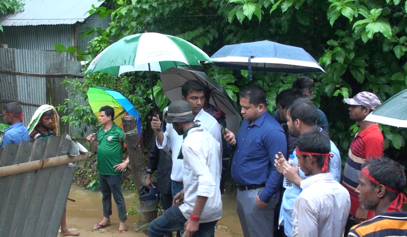 ফয়’সলেকে পাহাড় থেকে ১০০ পরিবার উচ্ছেদ ফয়’সলেকে পাহাড় থেকে ১০০ পরিবার উচ্ছেদ