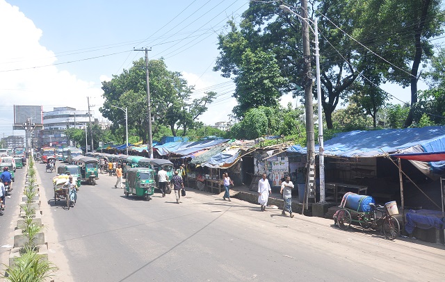 ফুটপাতে দোকানপাট ফুটপাতে দোকানপাট