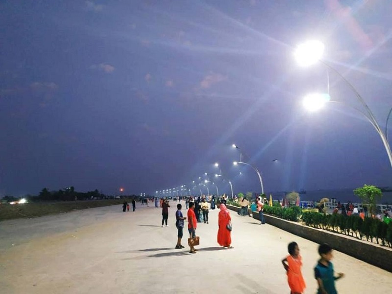 প্রধানমন্ত্রীর কাছে শো অফ করতেই স্ট্যান্ডবাজি ছালামের! প্রধানমন্ত্রীর কাছে শো অফ করতেই স্ট্যান্ডবাজি ছালামের!