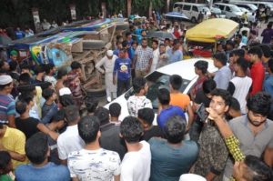 চতুর্মুখী সংঘর্ষ চতুর্মুখী সংঘর্ষ