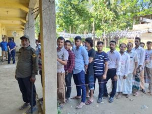 সাতকানিয়ায় শান্তিপূর্ণ ভোট, উপস্থিতি কম সাতকানিয়ায় শান্তিপূর্ণ ভোট, উপস্থিতি কম