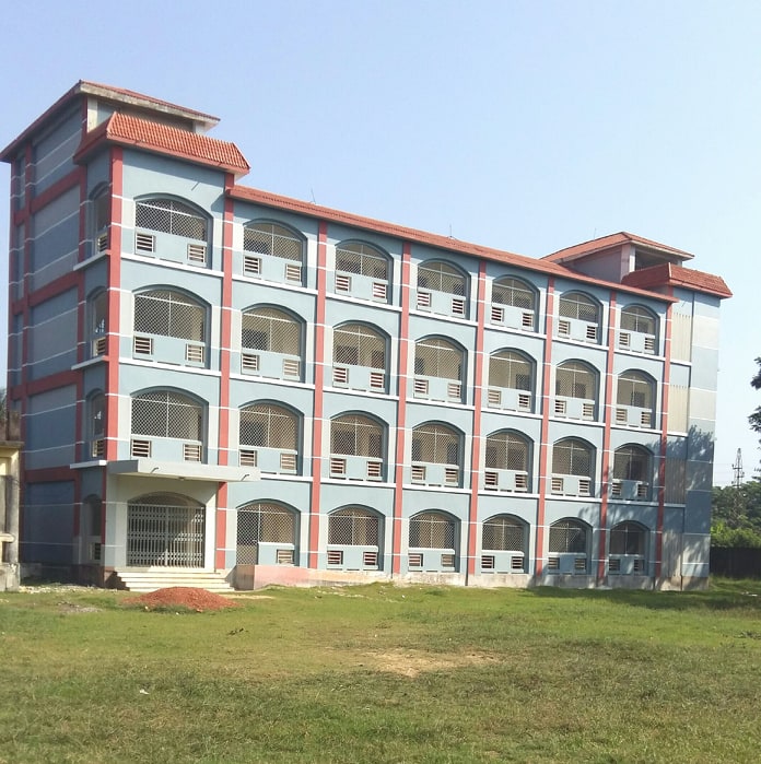 চসিকের শিক্ষাপ্রতিষ্ঠান: মান বেড়েছে, ভর্তুকি কমেছে চসিকের শিক্ষাপ্রতিষ্ঠান: মান বেড়েছে, ভর্তুকি কমেছে