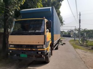 ইয়াবাসহ কাভার্ডভ্যান চালক গ্রেপ্তার, কাভার্ডভ্যান জব্দ ইয়াবাসহ কাভার্ডভ্যান চালক গ্রেপ্তার, কাভার্ডভ্যান জব্দ