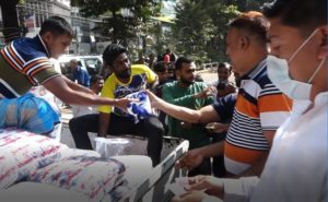 পেঁয়াজকে পুঁজি করে লবণ নিয়ে গুজব, এরপর… পেঁয়াজকে পুঁজি করে লবণ নিয়ে গুজব, এরপর…