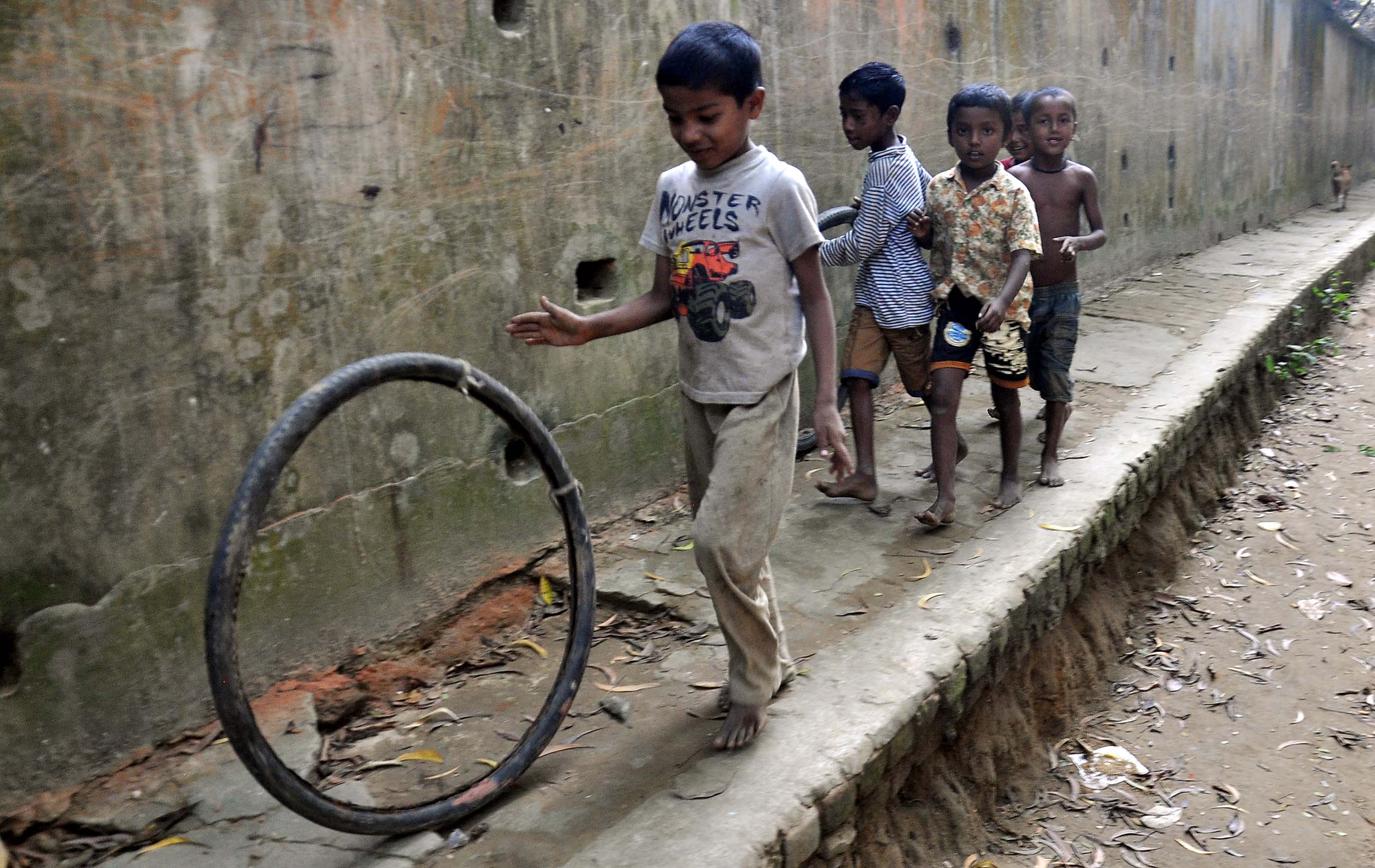 দুরন্ত শৈশব দুরন্ত শৈশব
