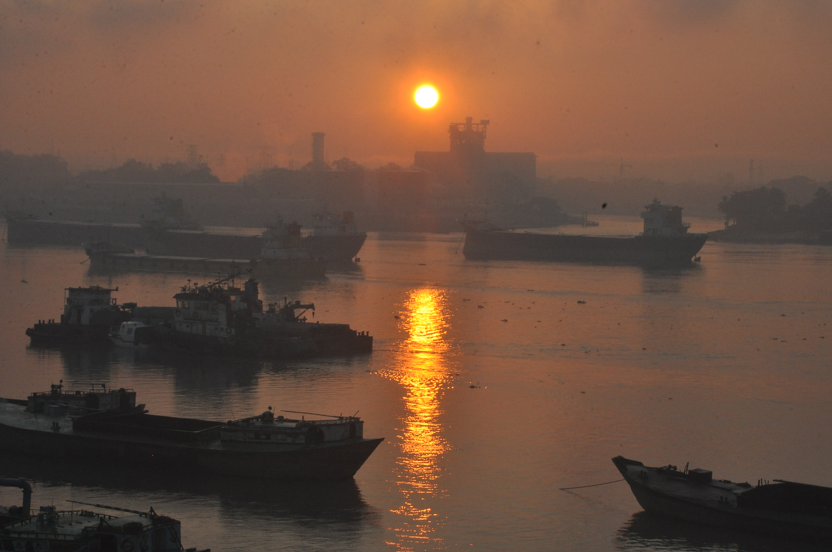 কর্ণফুলীর সূর্যোদয়