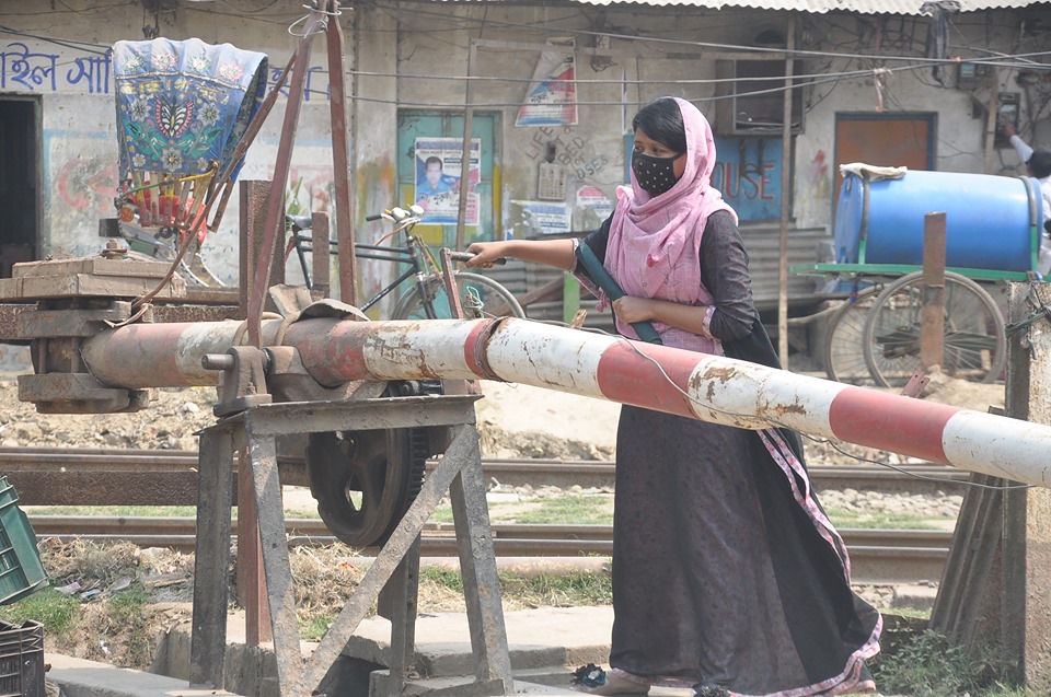 দিবস আসে, দাবি উঠে, থেকে যায় বৈষম্য
