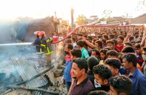 বিদ্যুতের শর্টসাকিটের আগুনে পুড়ে গেছে ২৫ দোকান