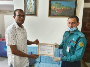 কোয়ারেন্টাইন পালনকারীদের সিএমপির সনদ কোয়ারেন্টাইন পালনকারীদের সিএমপির সনদ