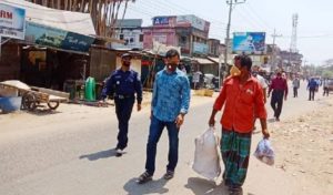 করোনা মোকাবেলায় একাই লড়ছেন ইউএনও