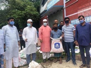 ভাসমান শ্রমিকরা পেল এমপি দিদারের উপহার ভাসমান শ্রমিকরা পেল এমপি দিদারের উপহার