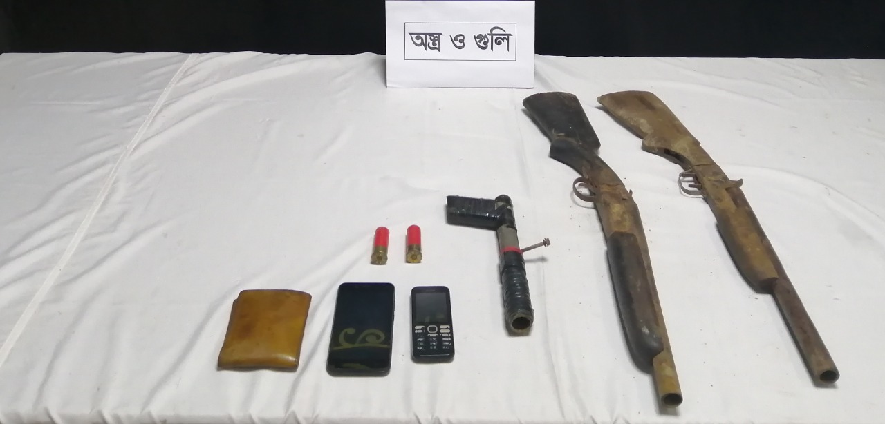 বায়েজিদে অস্ত্রসহ যুবক আটক বায়েজিদে অস্ত্রসহ যুবক আটক