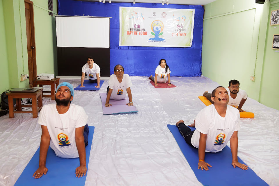 করোনা সুরক্ষায় ইয়োগার গুরুত্ব অপরিসীম: অনিন্দ্য ব্যানার্জী