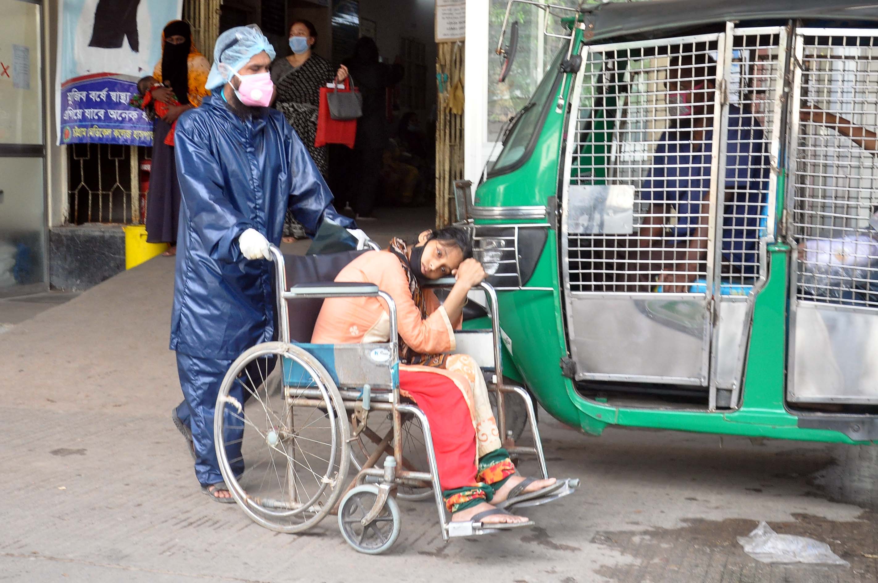 একটু শ্বাস নেওয়ার আশায়