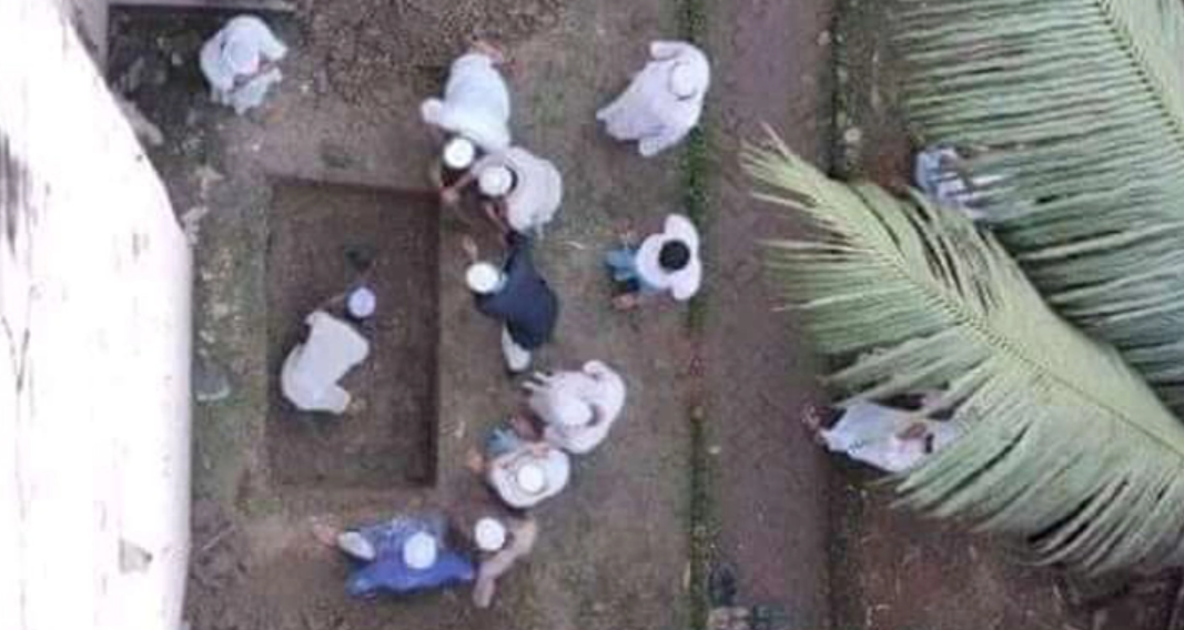 সাদার সাগরে আল্লামা শফী সাদার সাগরে আল্লামা শফী