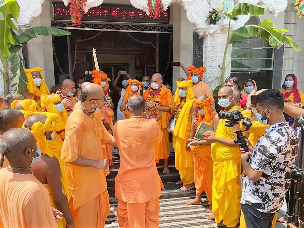 নান্দনিক কারুকার্যের প্রবর্তক শ্রীকৃষ্ণ মন্দিরের উদ্বোধন