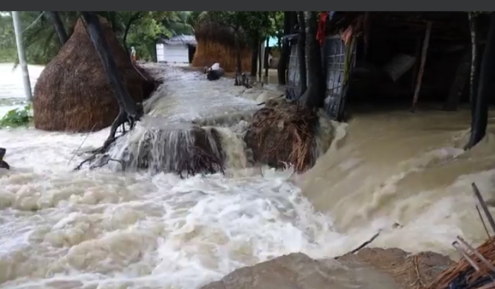 পেকুয়ায় বন্যা পরিস্থিতির অবনতি, লাখো মানুষ পানিবন্দি পেকুয়ায় বন্যা পরিস্থিতির অবনতি, লাখো মানুষ পানিবন্দি
