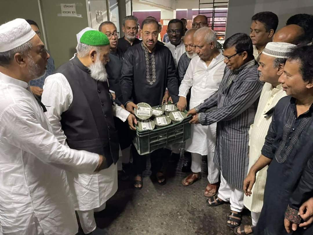 শোক দিবস: বঙ্গবন্ধুর প্রতিকৃতিতে আ.লীগের পুষ্পমাল্য অর্পণ, দোয়া মাহফিল শোক দিবস: বঙ্গবন্ধুর প্রতিকৃতিতে আ.লীগের পুষ্পমাল্য অর্পণ, দোয়া মাহফিল
