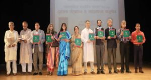 স্বাধীনতা অর্জন ও বঙ্গবন্ধুর মুক্তির পেছনে তাজউদ্দীন আহমদের দৃঢ় নেতৃত্বই মুখ্য ছিল স্বাধীনতা অর্জন ও বঙ্গবন্ধুর মুক্তির পেছনে তাজউদ্দীন আহমদের দৃঢ় নেতৃত্বই মুখ্য ছিল