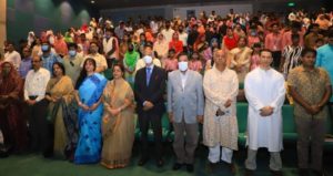 স্বাধীনতা অর্জন ও বঙ্গবন্ধুর মুক্তির পেছনে তাজউদ্দীন আহমদের দৃঢ় নেতৃত্বই মুখ্য ছিল স্বাধীনতা অর্জন ও বঙ্গবন্ধুর মুক্তির পেছনে তাজউদ্দীন আহমদের দৃঢ় নেতৃত্বই মুখ্য ছিল