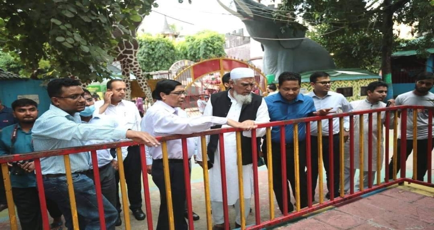 চিড়িয়াখানা পরিদর্শন করলেন যুব ও ক্রীড়া সচিব চিড়িয়াখানা পরিদর্শন করলেন যুব ও ক্রীড়া সচিব