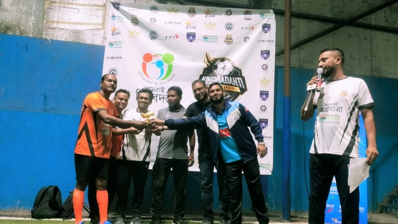 কিংবদন্তী ফুটসাল কার্নিভ্যাল'র শিরোপা জিতলো “আর এম জি রয়েলস ২০০০” কিংবদন্তী ফুটসাল কার্নিভ্যাল'র শিরোপা জিতলো “আর এম জি রয়েলস ২০০০”