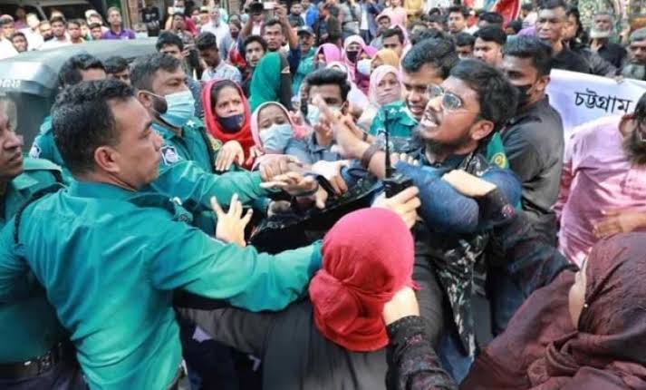 কিডনি ডায়ালাইসিস ফি বাড়ানোর প্রতিবাদকারী মোস্তাকিমের জামিন কিডনি ডায়ালাইসিস ফি বাড়ানোর প্রতিবাদকারী মোস্তাকিমের জামিন