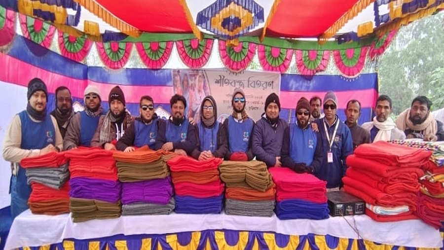 আমরাই কিংবদন্তী ফাউন্ডেশনের কম্বল পেল অসহায়-দরিদ্ররা আমরাই কিংবদন্তী, ফাউন্ডেশন, কম্বল,অসহায়,দরিদ্র